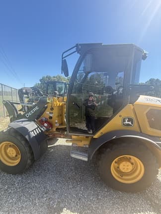 Image of John Deere 184G equipment image 2