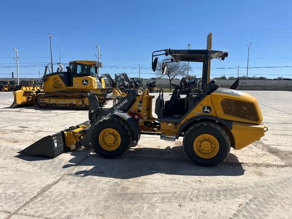 Image of John Deere 184G equipment image 1