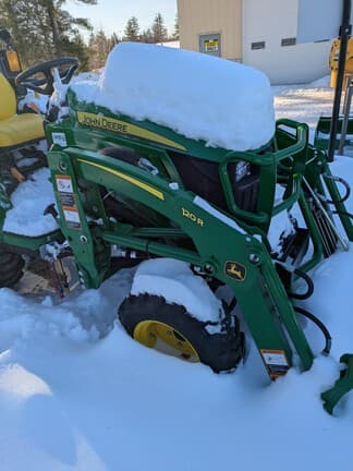 Image of John Deere 2025R equipment image 3