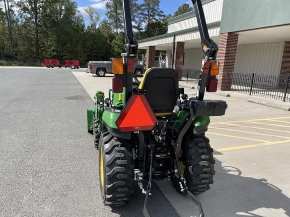 Image of John Deere 2025R equipment image 2