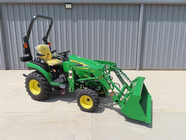 Image of John Deere 2025R equipment image 1