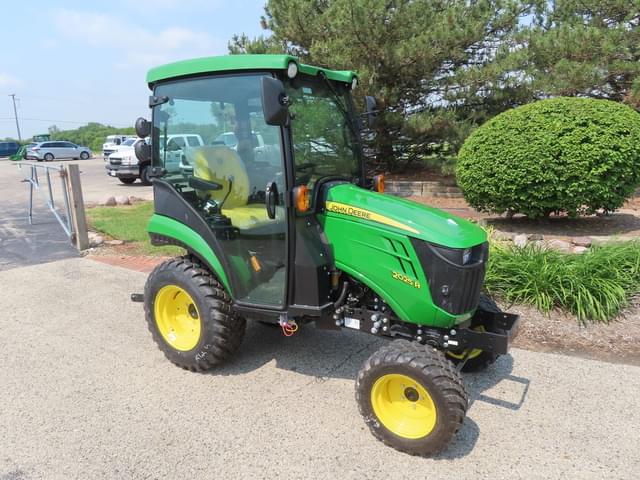 Image of John Deere 2025R equipment image 2