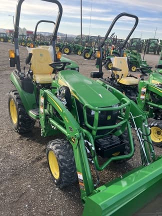 Main image John Deere 2025R