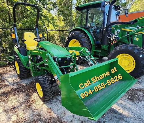 Image of John Deere 2025R equipment image 3