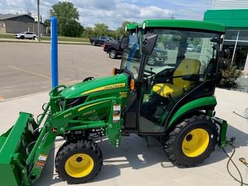 Main image John Deere 2025R