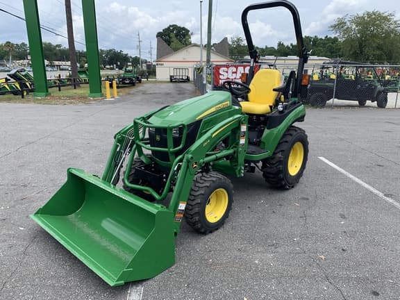 Image of John Deere 2025R equipment image 3