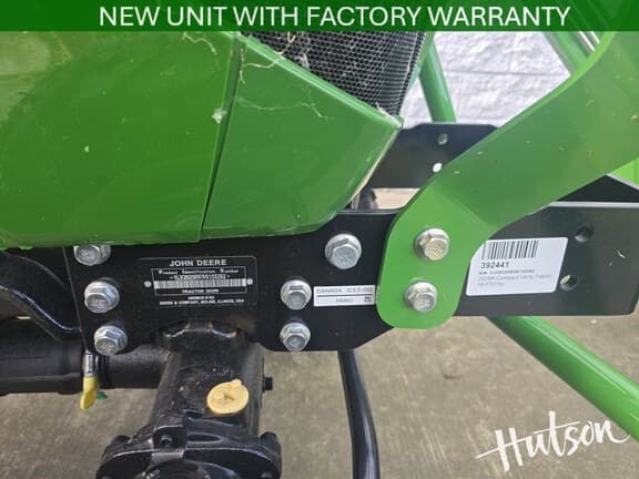 Image of John Deere 2025R equipment image 4