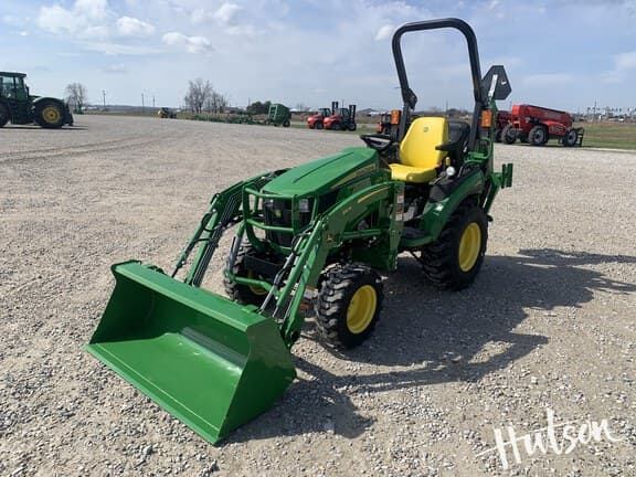 Image of John Deere 2025R equipment image 2