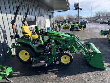 Main image John Deere 2025R