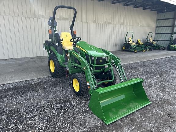 Image of John Deere 2025R equipment image 2