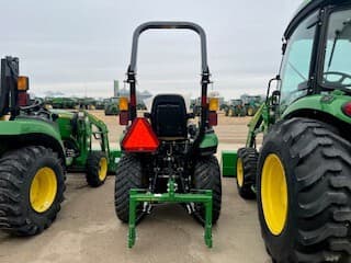 Image of John Deere 2025R equipment image 2