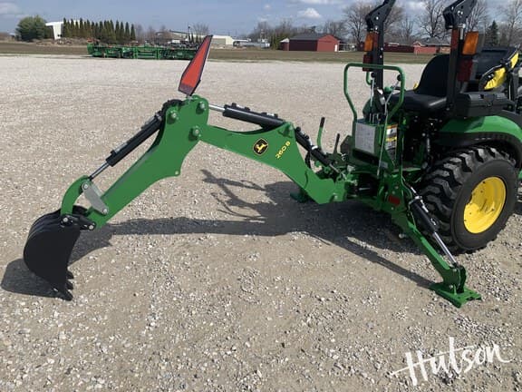 Image of John Deere 2025R equipment image 4