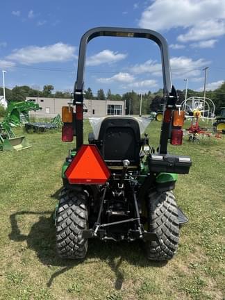 Image of John Deere 2025R equipment image 2