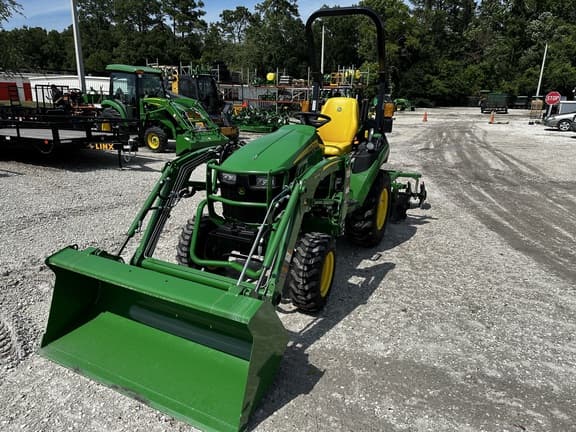 Image of John Deere 2025R equipment image 3