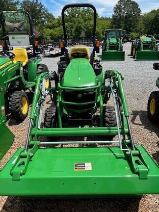 2025 John Deere 2025R Equipment Image0