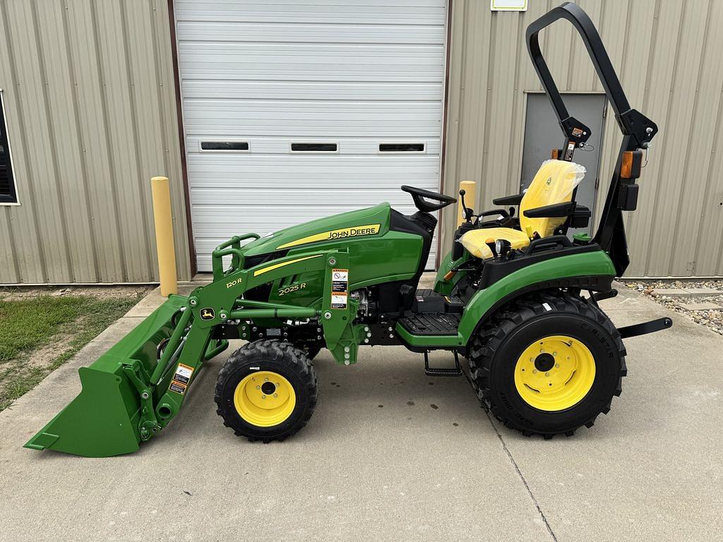 Image of John Deere 2025R Primary image