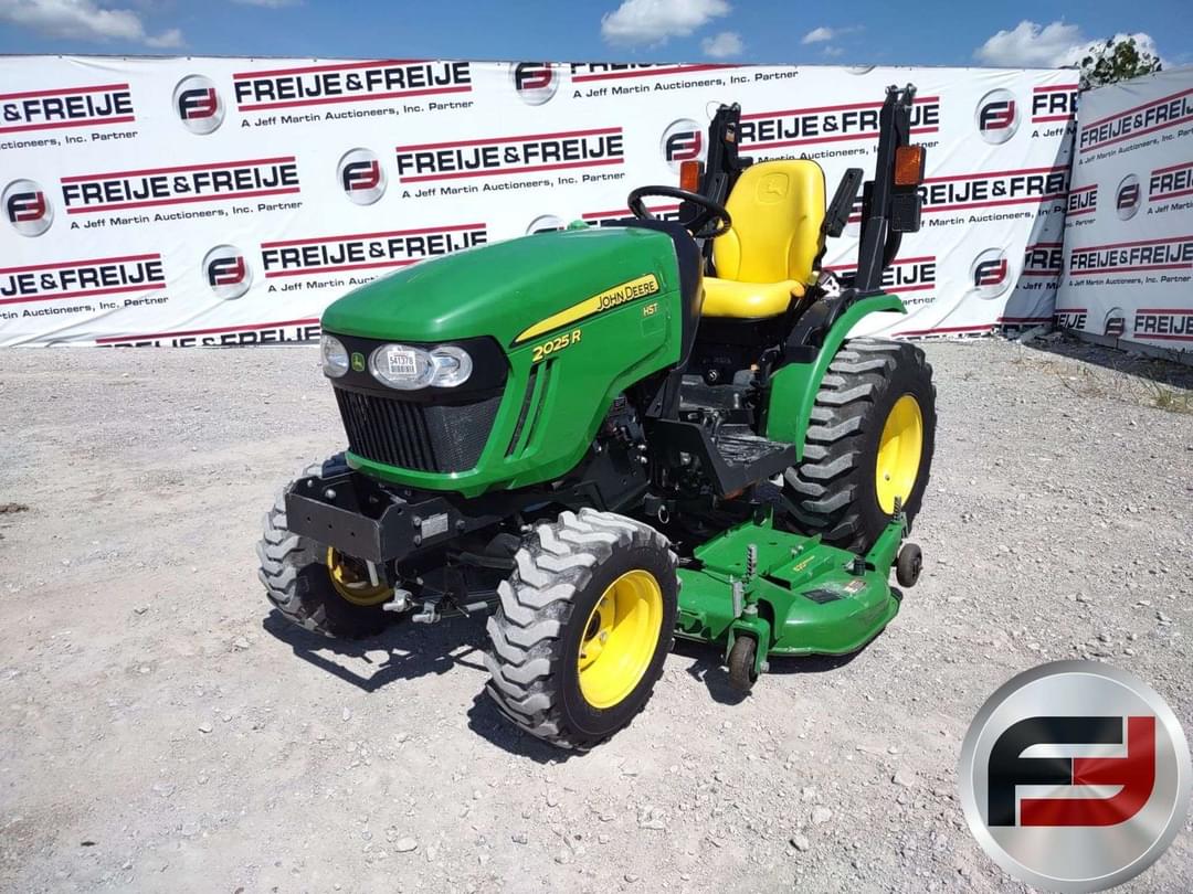 Image of John Deere 2025R Primary image