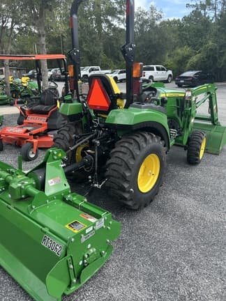 Image of John Deere 2032R equipment image 4
