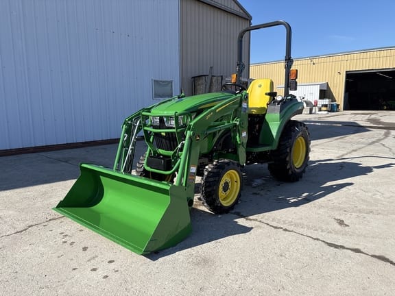 2025 John Deere 2032R Equipment Image0