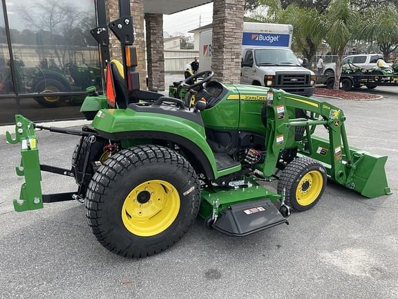 Image of John Deere 2032R equipment image 4