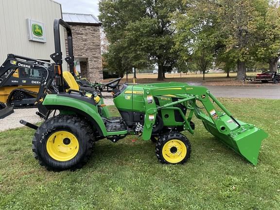 Image of John Deere 2032R equipment image 4