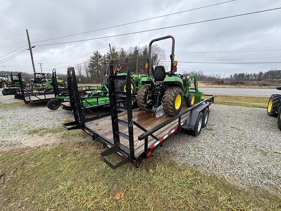 Image of John Deere 2032R equipment image 3