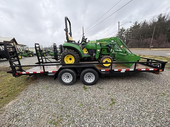 Image of John Deere 2032R equipment image 2