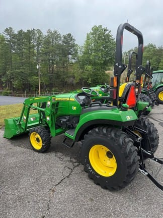 2025 John Deere 2032R Equipment Image0