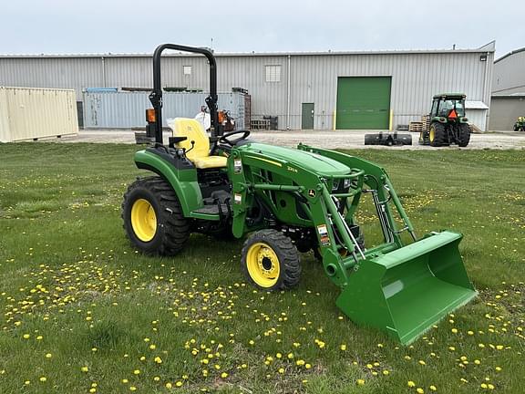 Image of John Deere 2032R Primary image