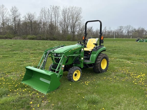 2025 John Deere 2032R Equipment Image0