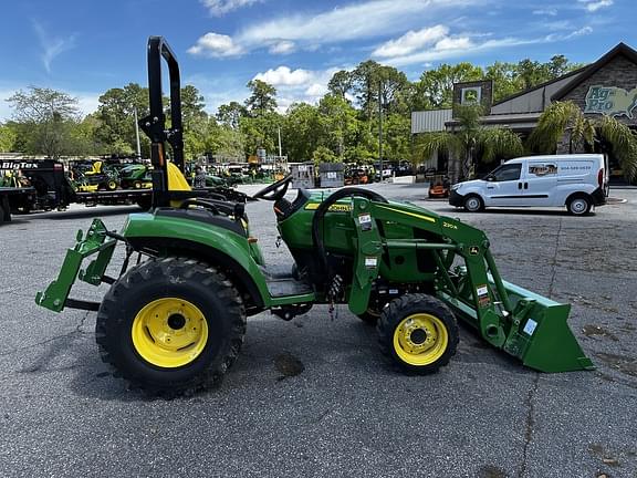 Image of John Deere 2032R equipment image 3