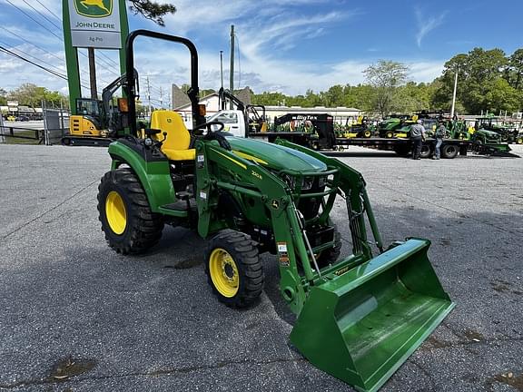 Image of John Deere 2032R equipment image 2