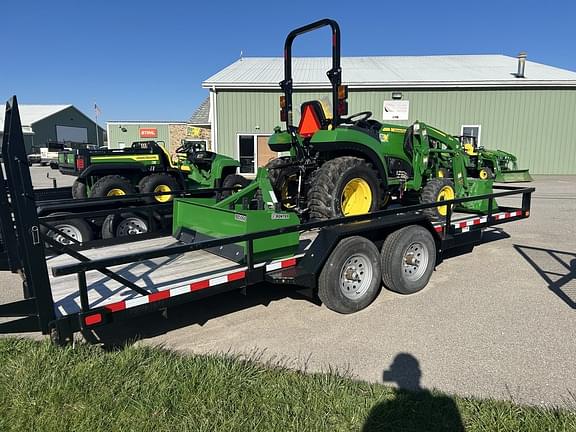 Image of John Deere 2032R equipment image 4