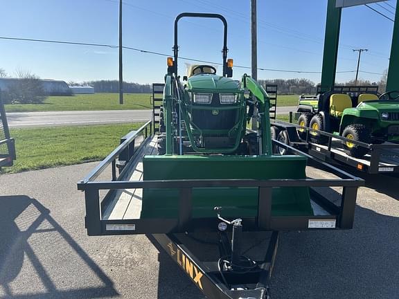 Image of John Deere 2032R Primary image