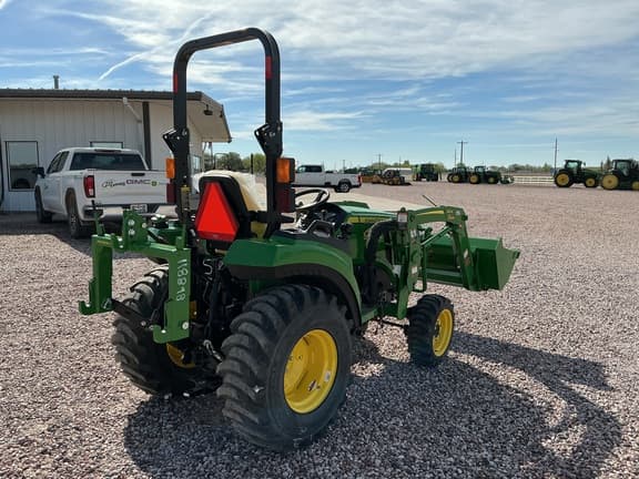 Image of John Deere 2038R equipment image 3
