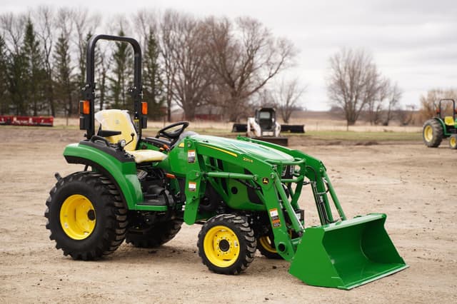 Image of John Deere 2038R equipment image 2