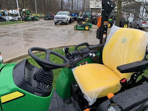 Image of John Deere 2038R equipment image 4