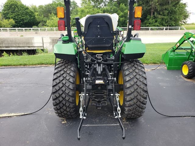 Image of John Deere 2038R equipment image 2