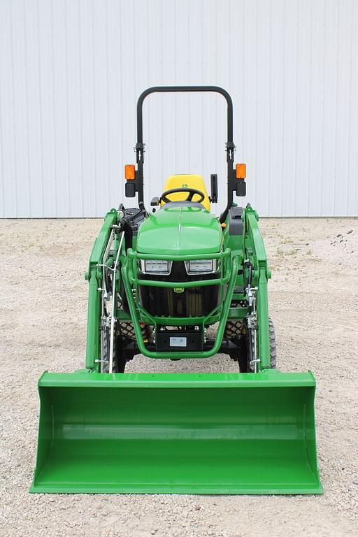 Image of John Deere 2038R equipment image 2