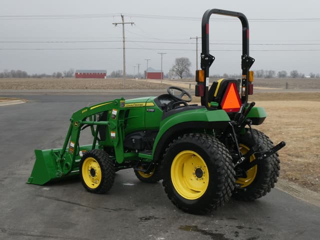 Image of John Deere 2038R equipment image 2