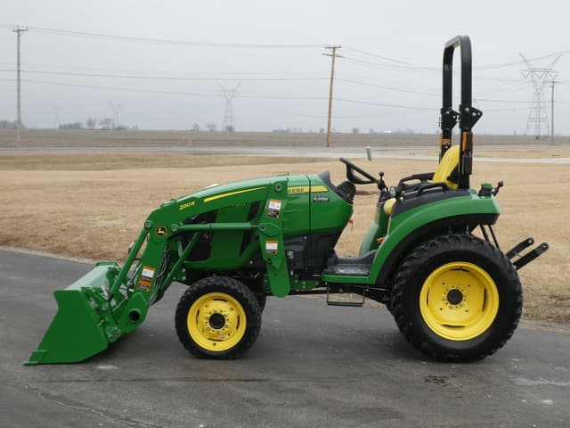 Image of John Deere 2038R equipment image 1