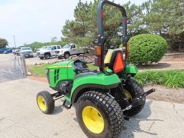 Image of John Deere 2038R equipment image 3