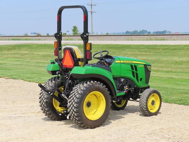 Image of John Deere 2038R equipment image 2
