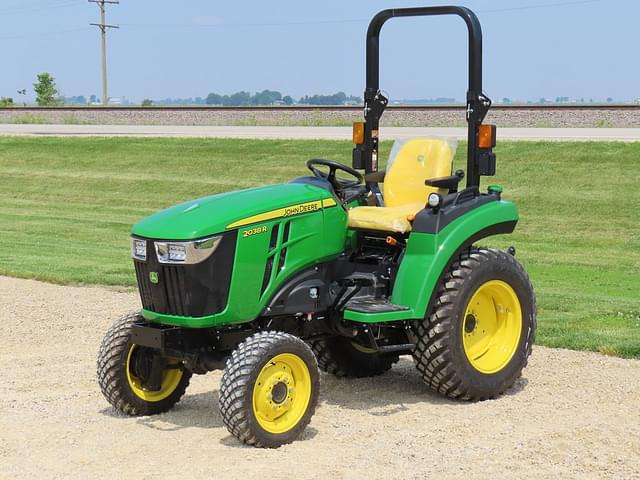 Image of John Deere 2038R equipment image 1