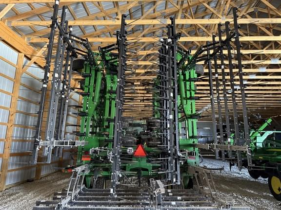Image of John Deere 2230FH equipment image 3