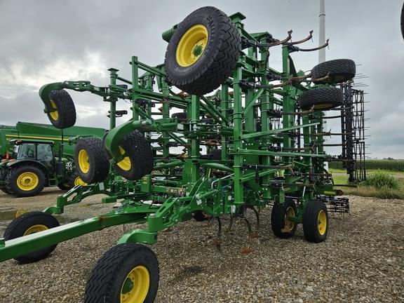 Image of John Deere 2230FH equipment image 1