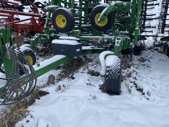 Image of John Deere 2230FH equipment image 2