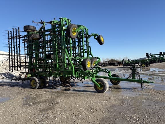 Image of John Deere 2230FH equipment image 2