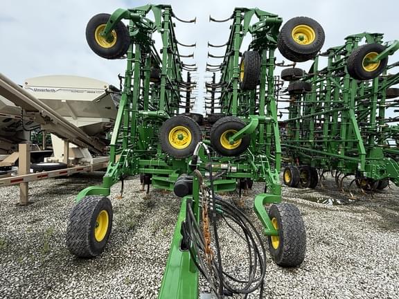Image of John Deere 2230FH equipment image 2