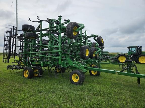 Image of John Deere 2230FH equipment image 1